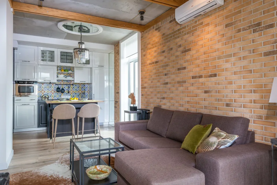Đội ngũ thợ tại cửa hàng